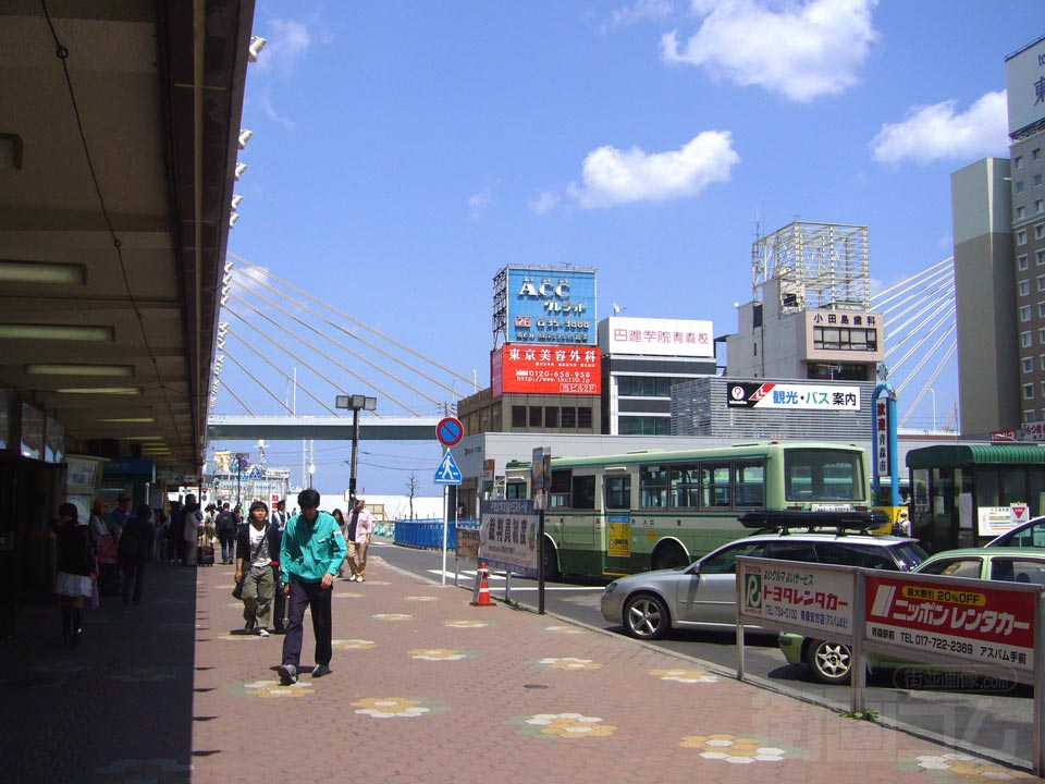 JR青森駅東口前