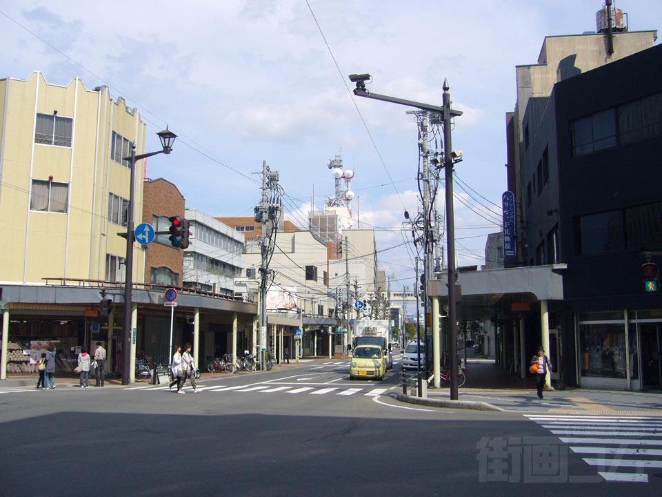 新町一丁目交差点