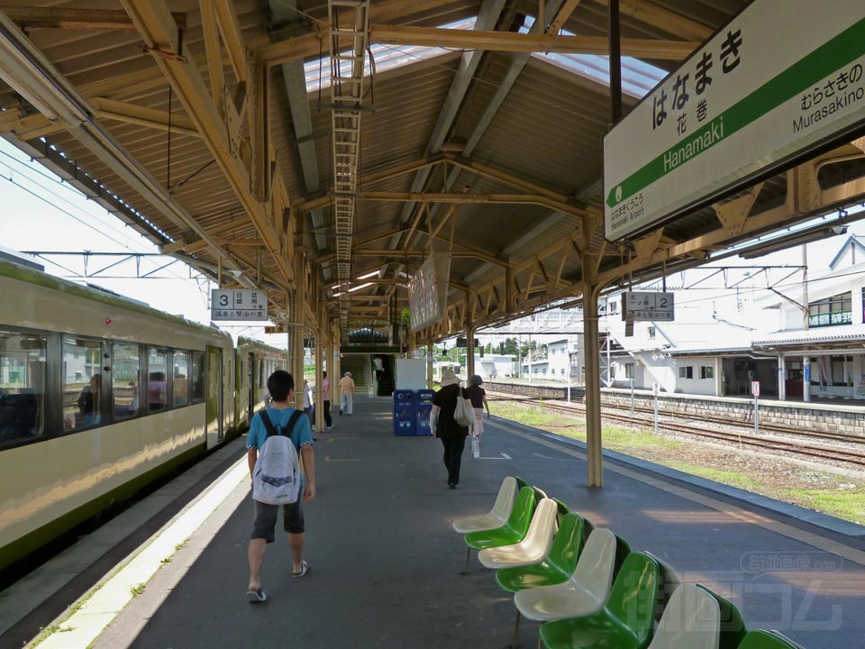 JR花巻駅ホーム写真画像