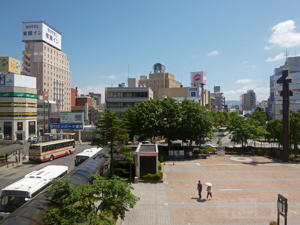 盛岡駅ビルから東口方面