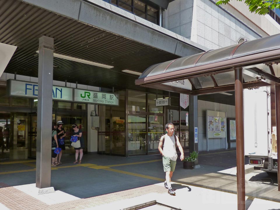 JR盛岡駅東口前