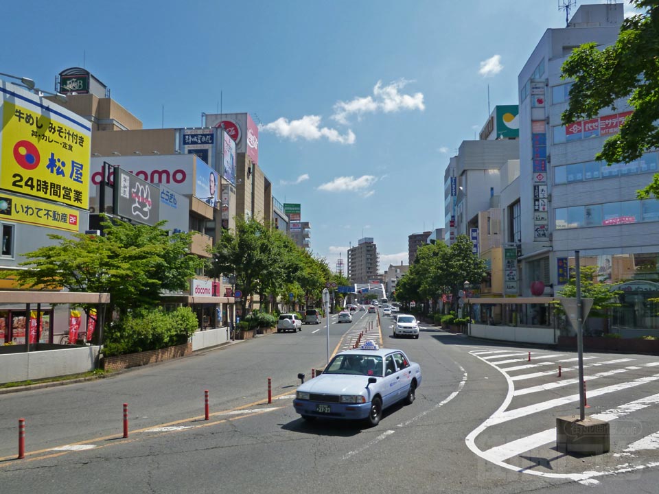 盛岡駅前開運通り(県道2号線)