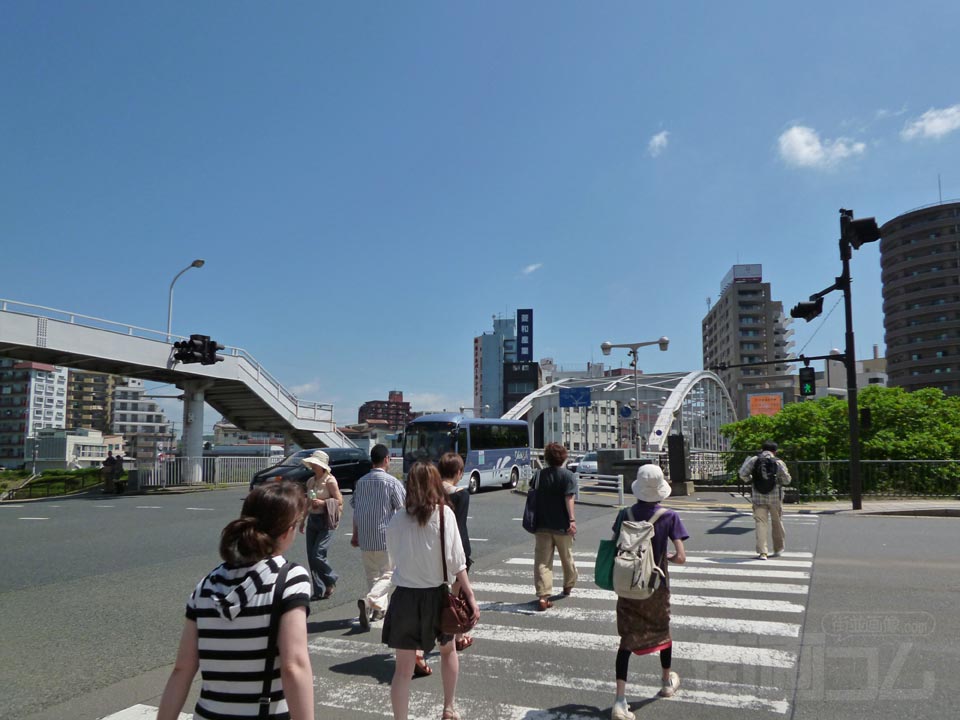 開運橋西交差点