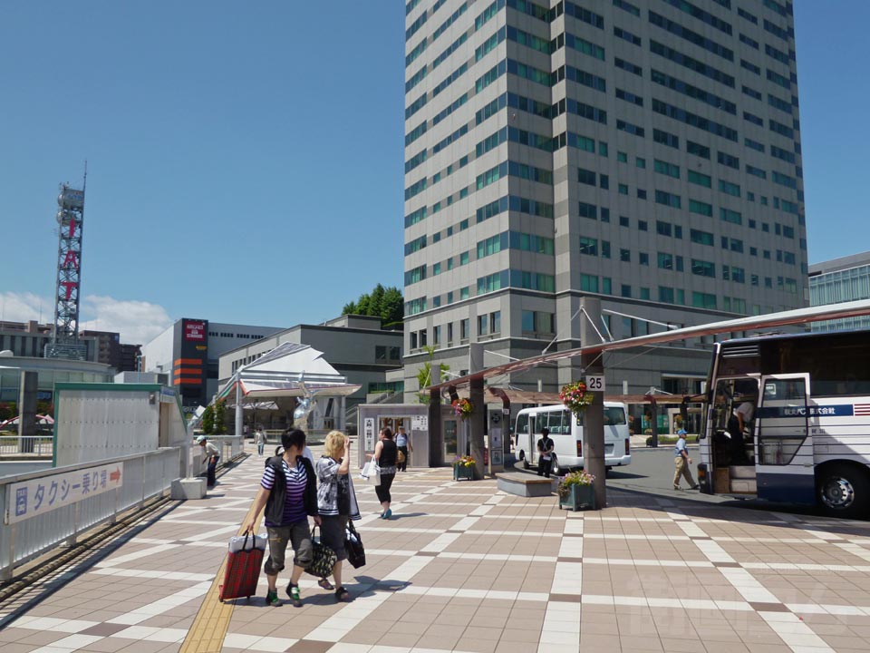 JR盛岡駅西口前