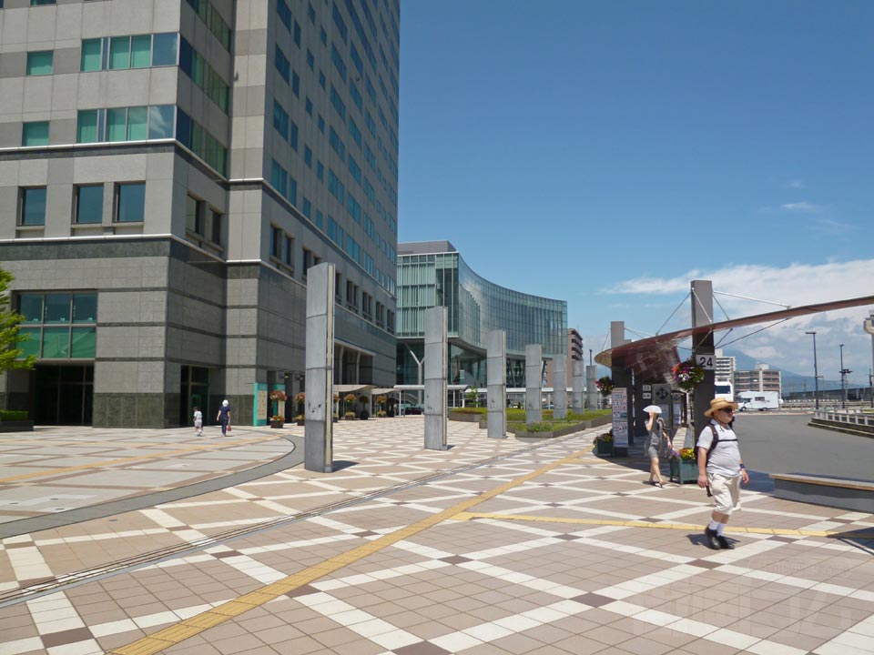 JR盛岡駅西口前