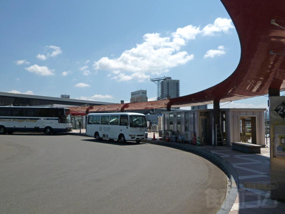 盛岡駅西口バスターミナル