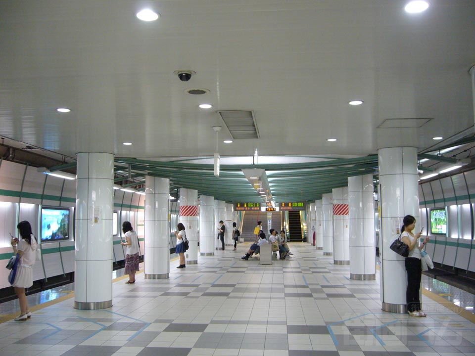 JRあおば通駅写真画像