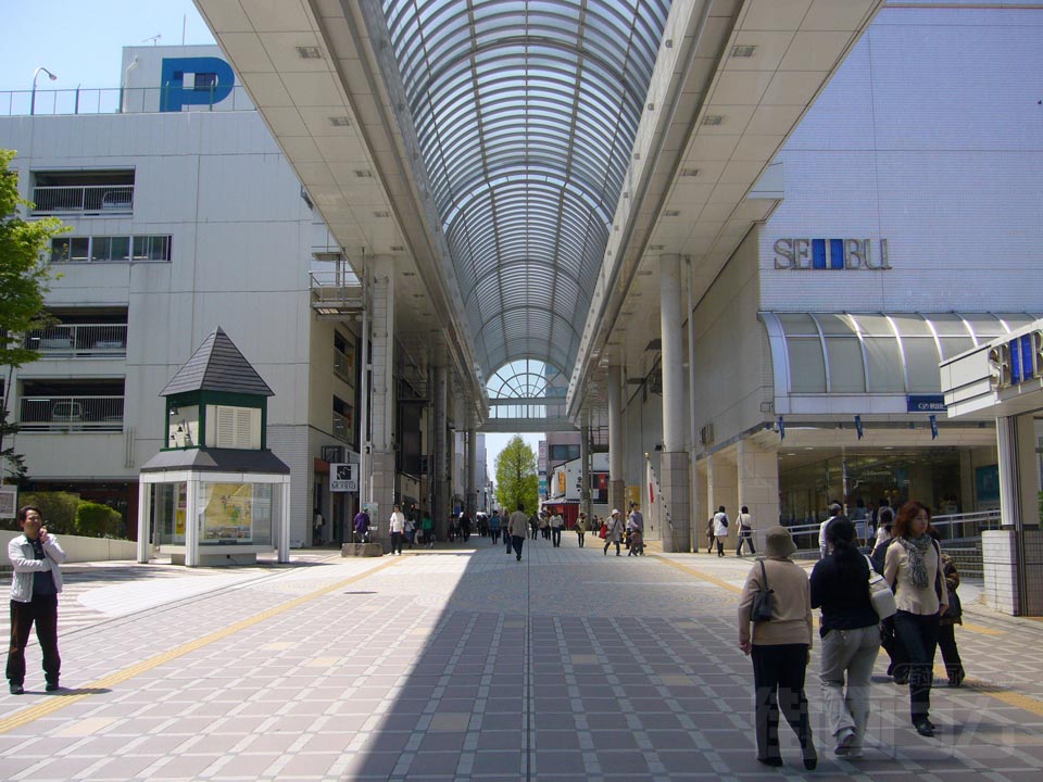 秋田駅前アゴラ広場