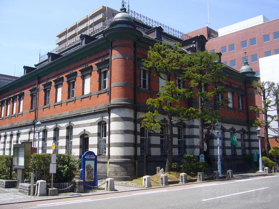 赤れんが郷土館(旧秋田銀行本店)