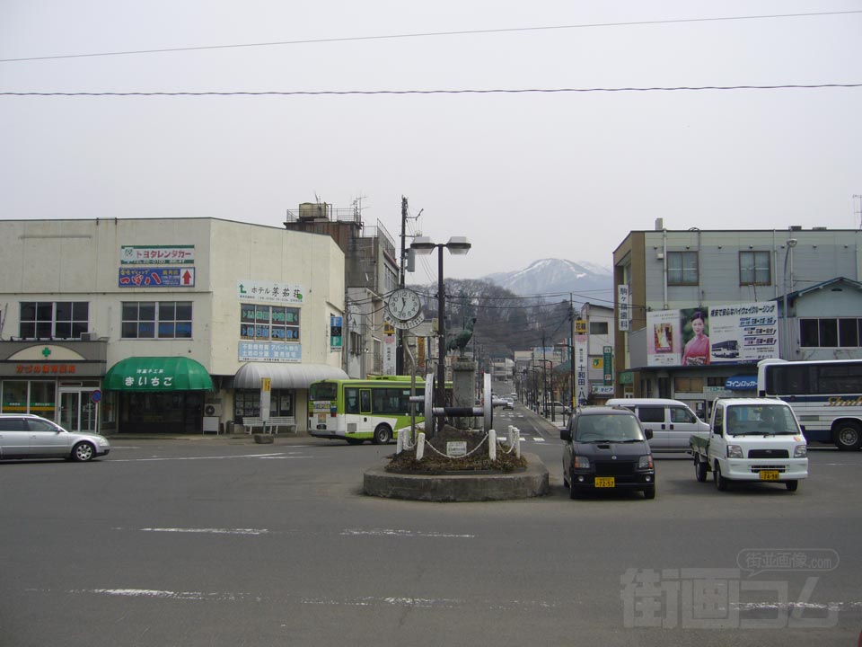 JR鹿角花輪駅前