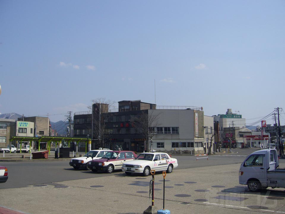 JR大館駅前