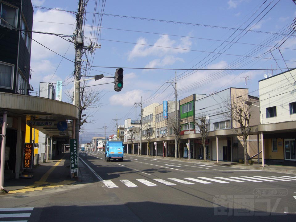 御成町二丁目商店街(県道21号線)