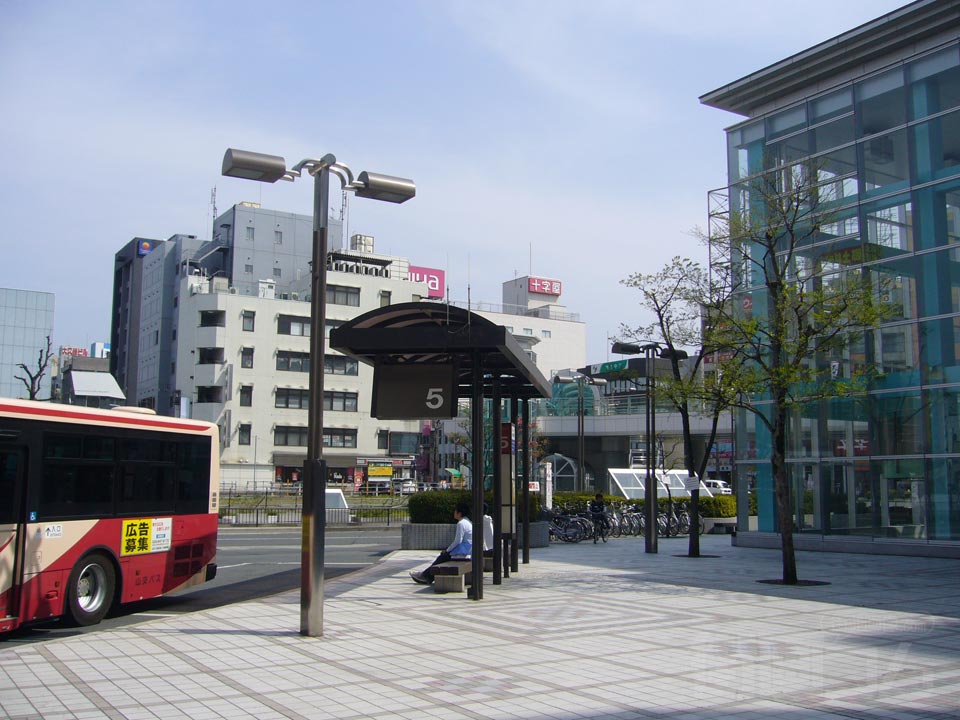 JR山形駅東口前写真画像