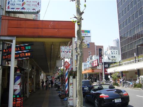 駅前通り写真画像