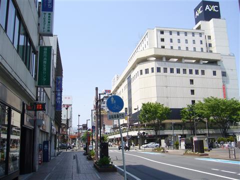 駅前通り写真画像