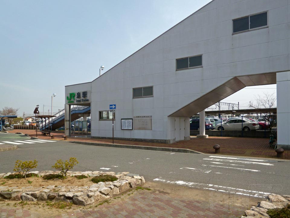 JR泉駅北口