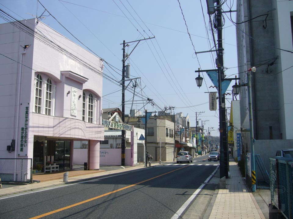 銀座商店街(県道15号線)