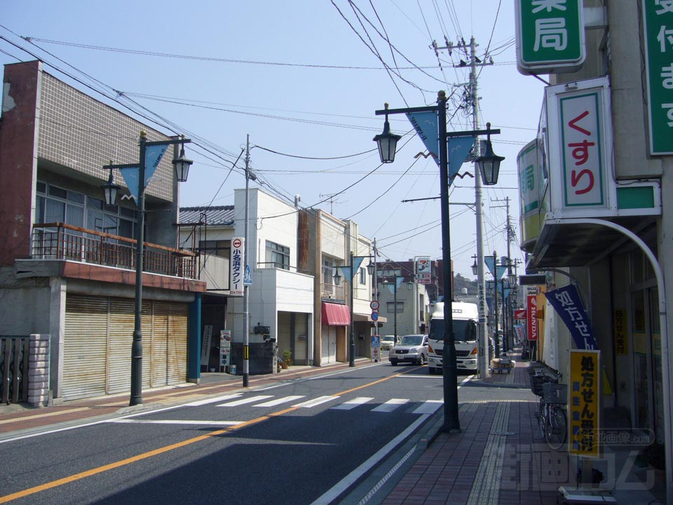 中島商店街(県道15号線)