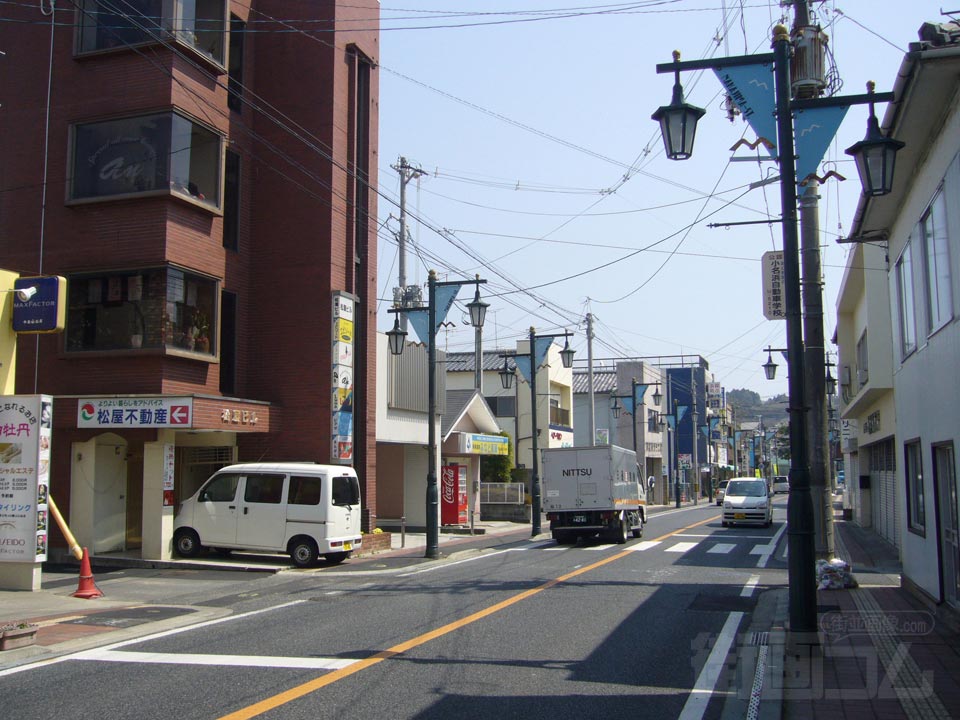 中島商店街(県道15号線)