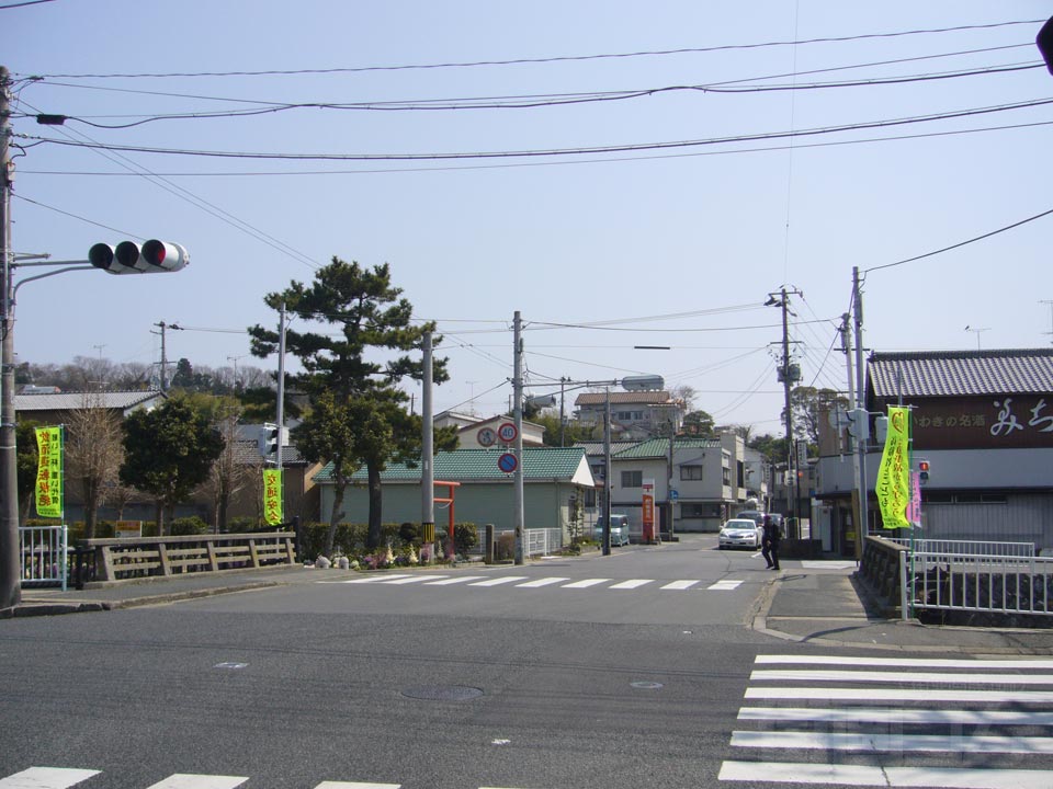 中島商店街(県道15号線)