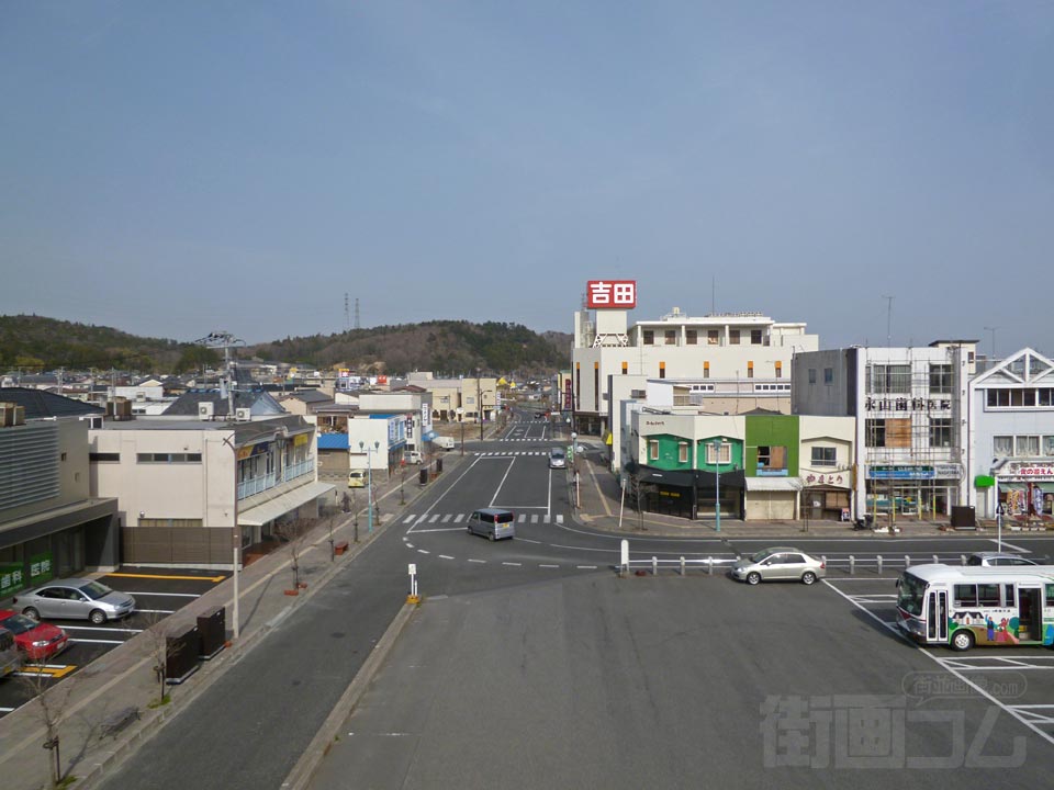 JR植田駅前