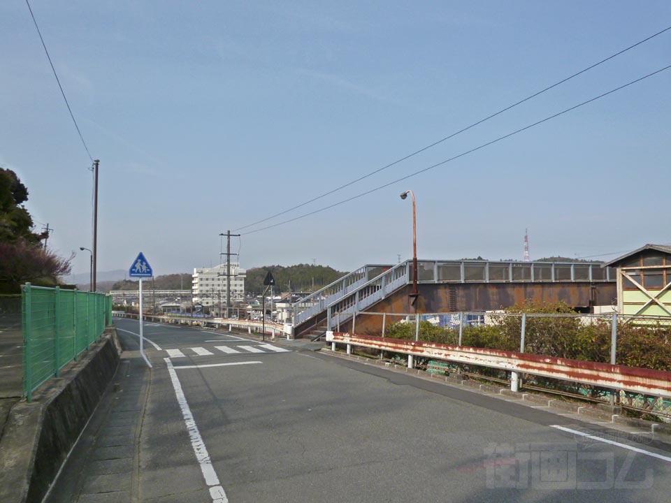 JR植田駅西側