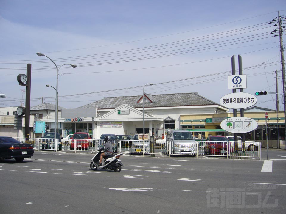 JR石岡駅前