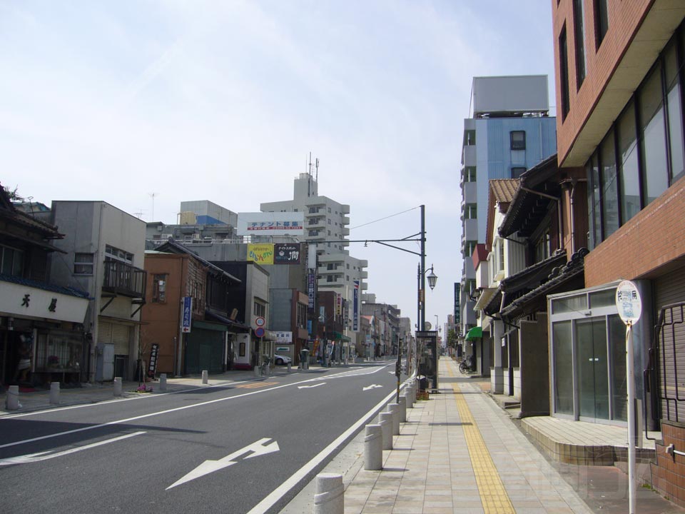 石岡駅前通り写真画像