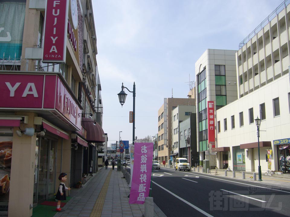 石岡駅前通り写真画像