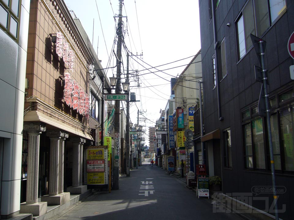 土浦駅西口商店街