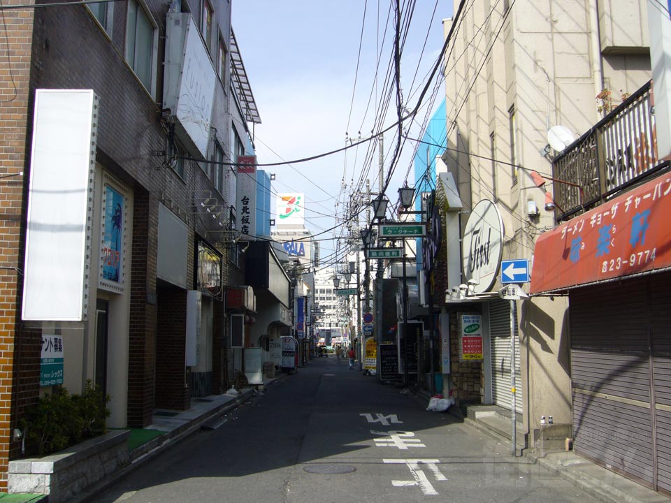 土浦駅西口商店街