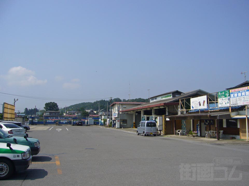 JR烏山駅前