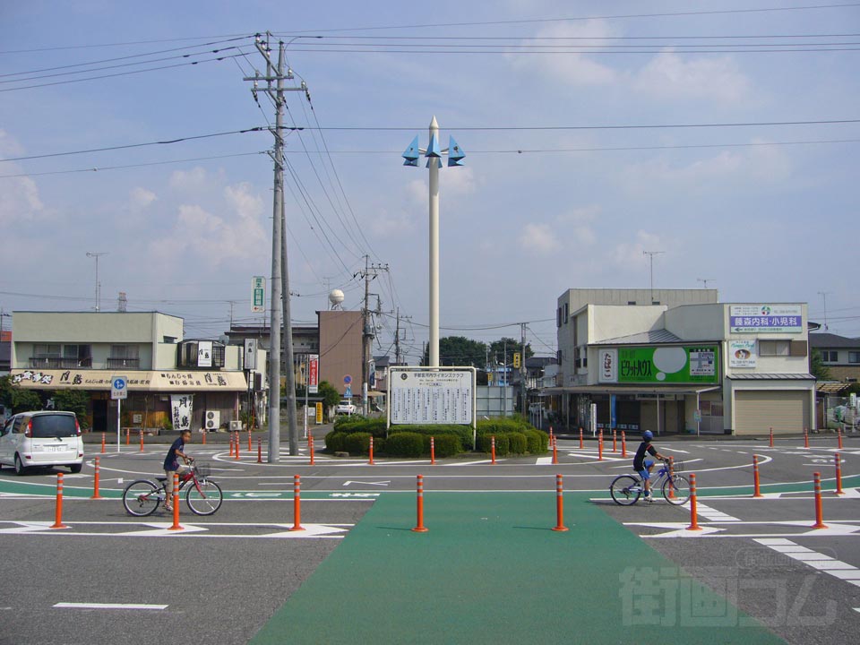 JR岡本駅前