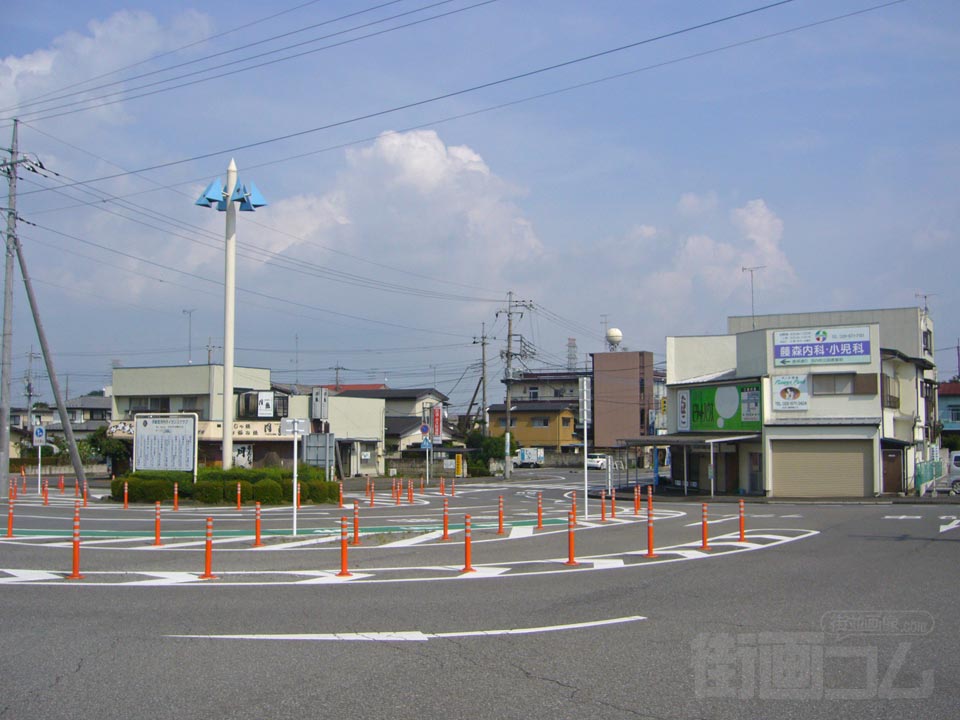 JR岡本駅前
