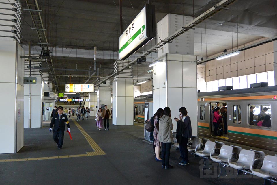 JR小山駅ホーム(JR両毛線)