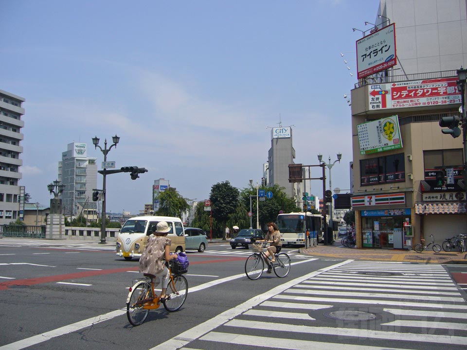 宮の橋交差点写真画像