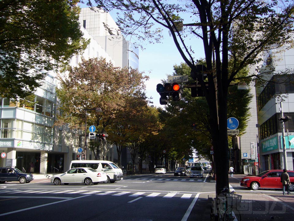 本町二丁目交差点写真画像