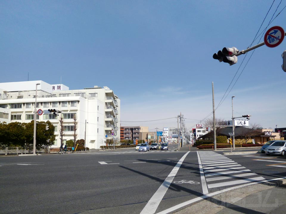 下小鳥町交差点写真画像
