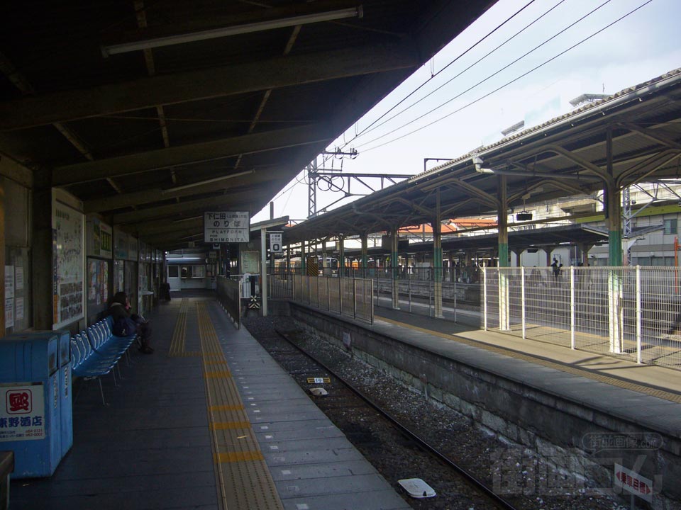 上信電鉄高崎駅ホーム写真画像