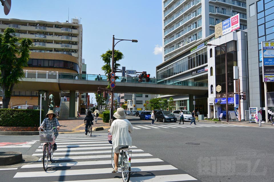 上尾駅東口交差点