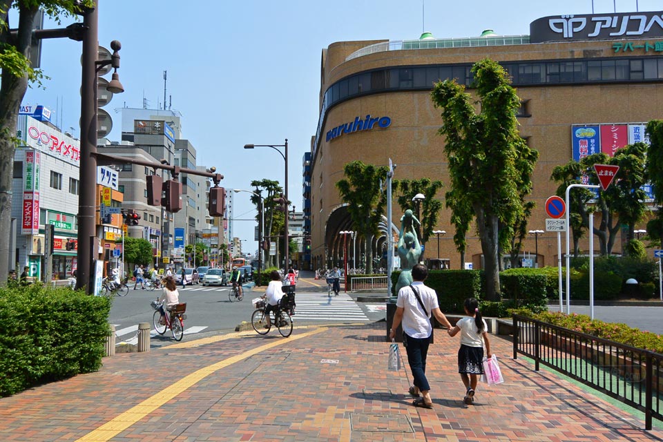 上尾駅東口交差点