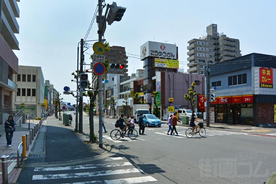 西口ロータリー交差点