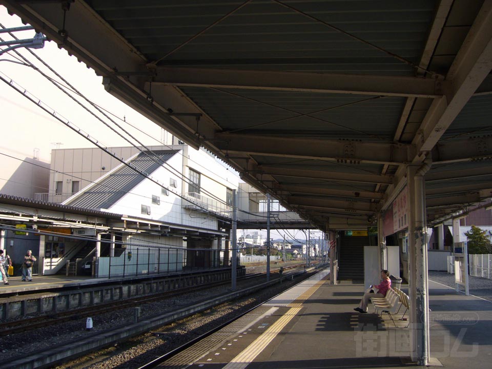 西武東飯能駅ホーム(西武池袋線)