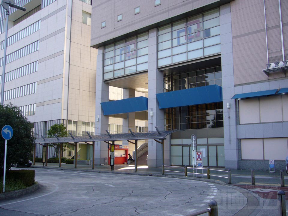西武・JR東飯能駅東口