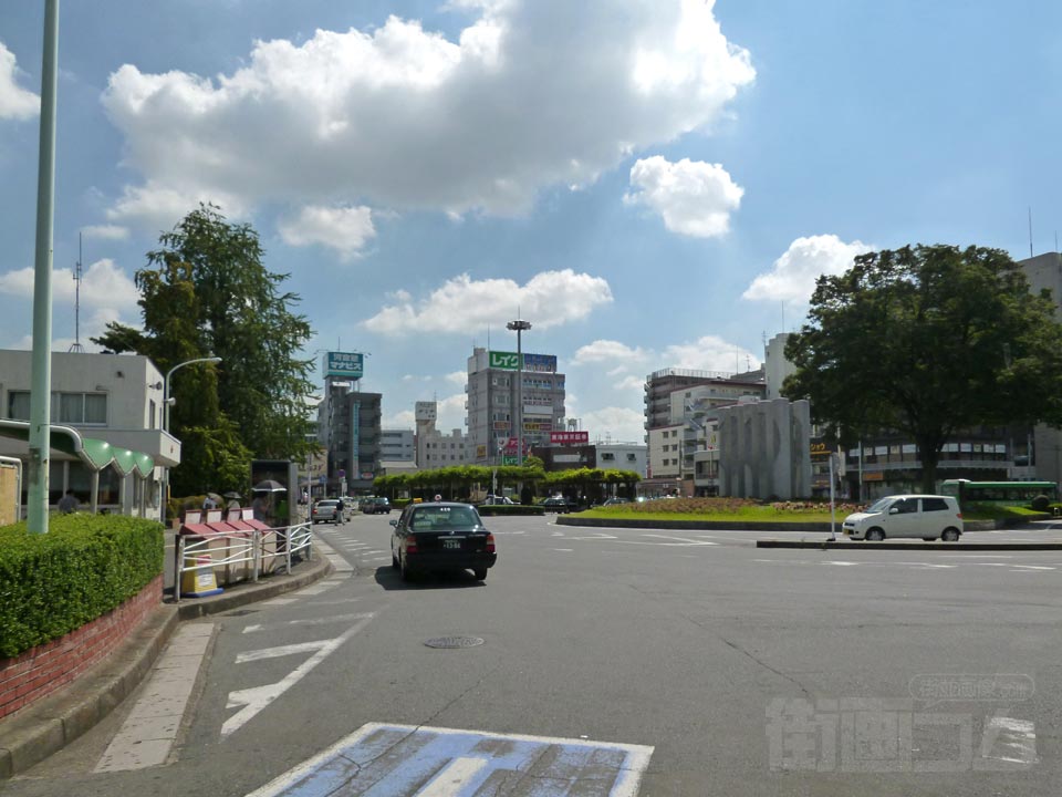 東武春日部駅西口前写真画像