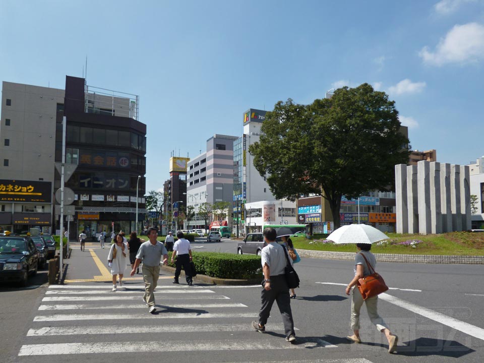 東武春日部駅西口前写真画像