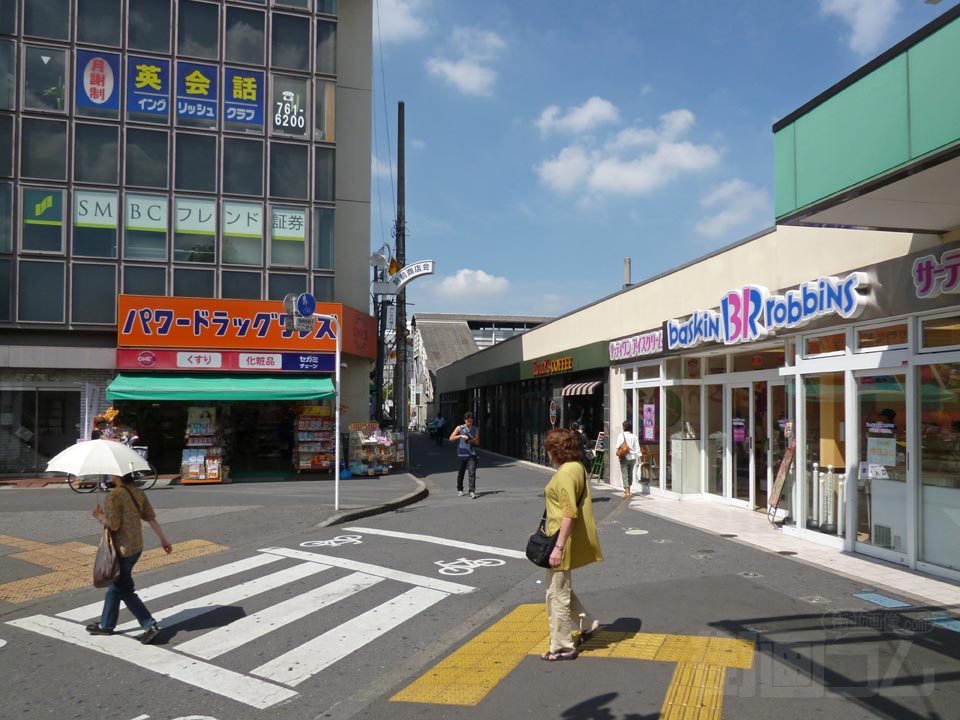 春日部駅前商店街写真画像