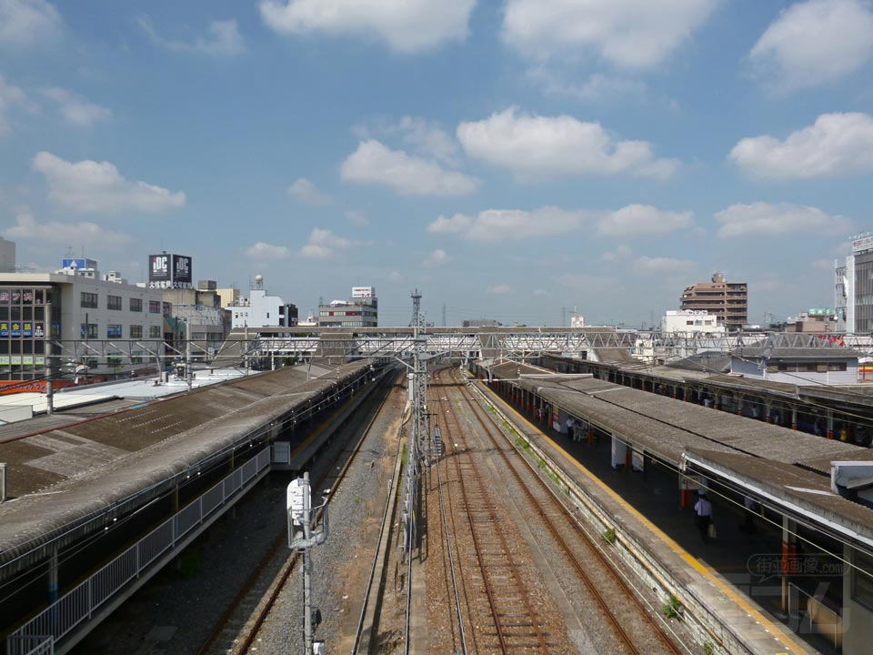 東武春日部駅ホーム(伊勢崎線)写真画像