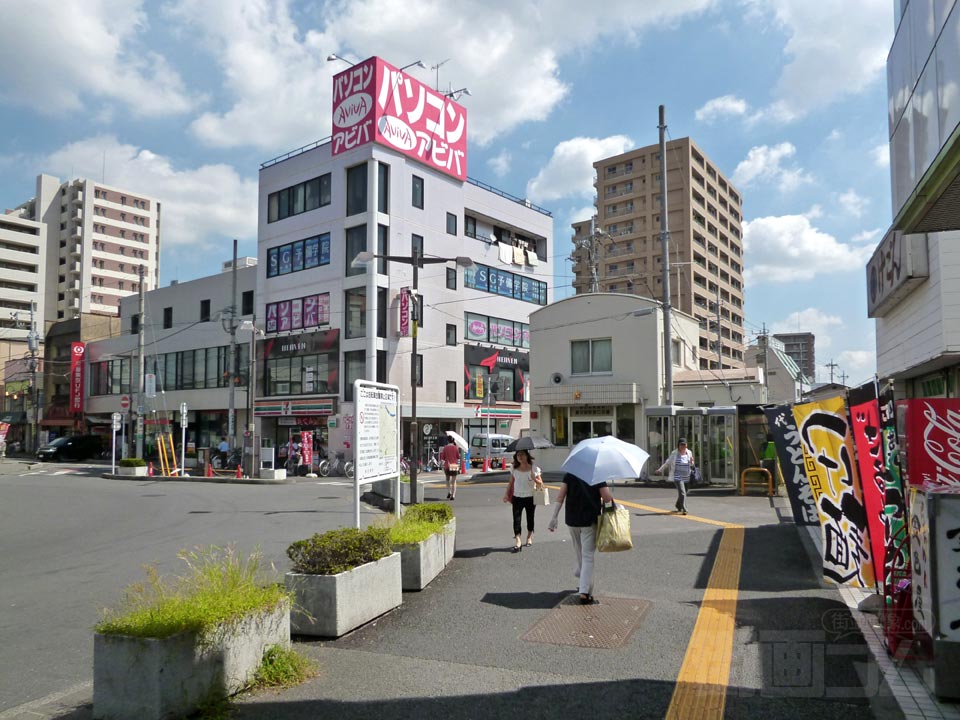 東武春日部駅東口前写真画像