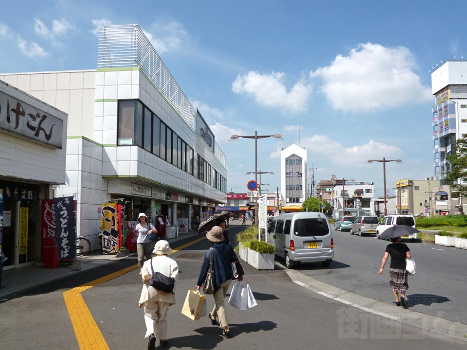 東武春日部駅東口前写真画像